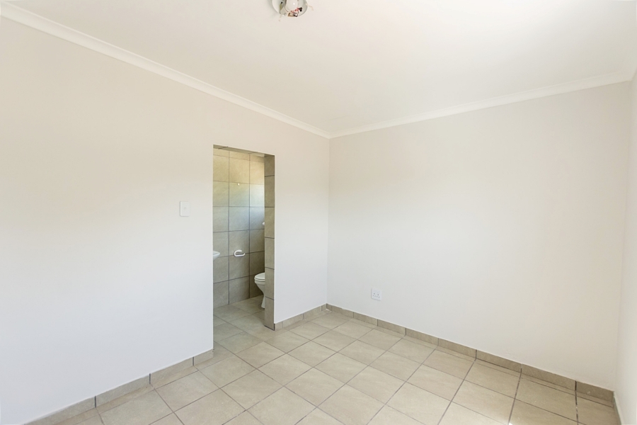 9 Bedroom Property for Sale in Long Acres Country Estate Western Cape